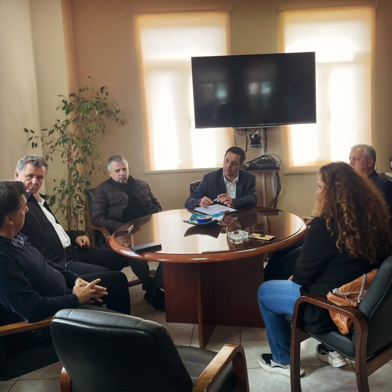 Επίσκεψη στο Δημαρχείο Ζίτσας